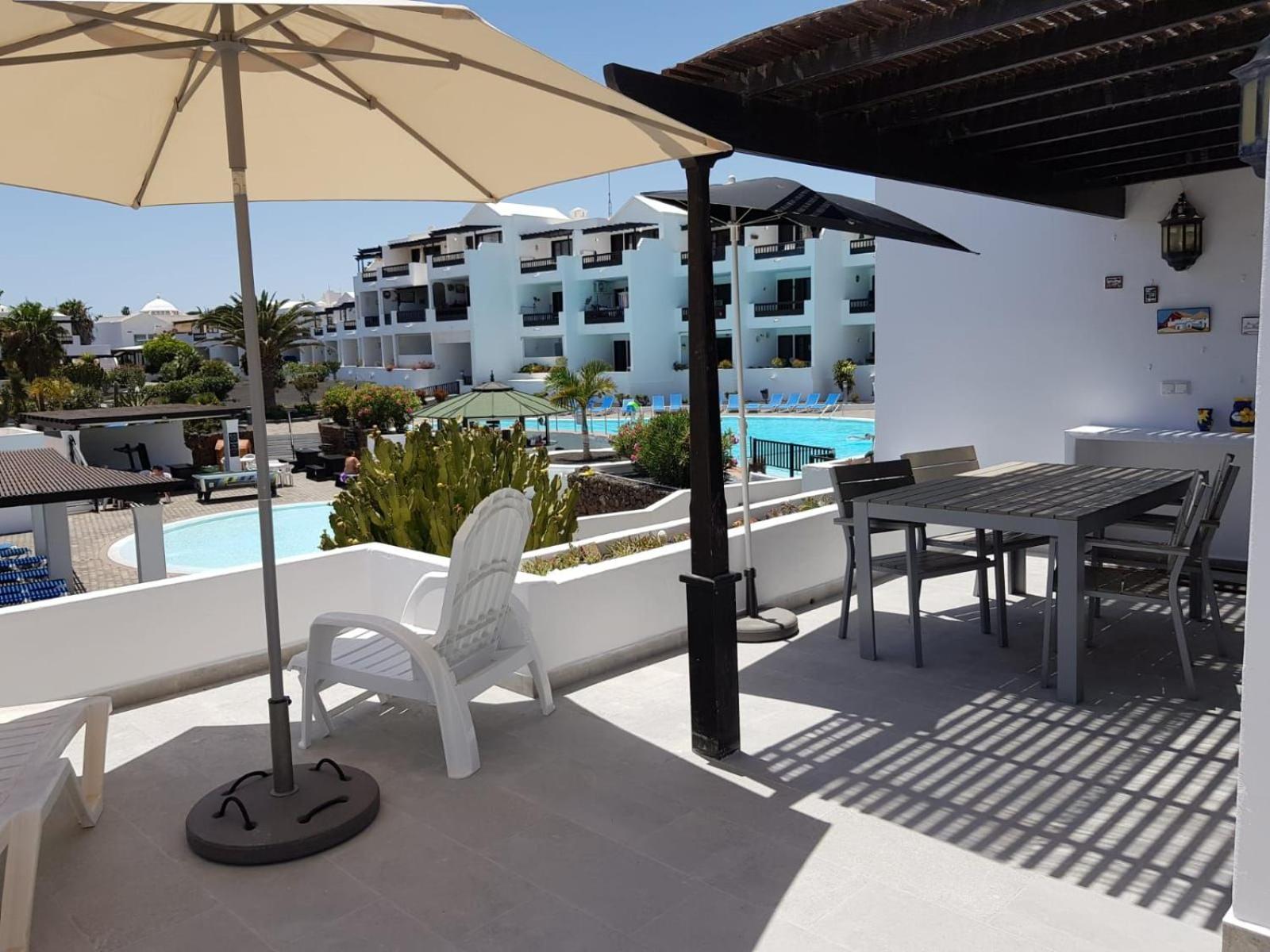 Playa Bastian 2 Habs 2 Banos Y Super Terraza Apartman Costa Teguise Kültér fotó